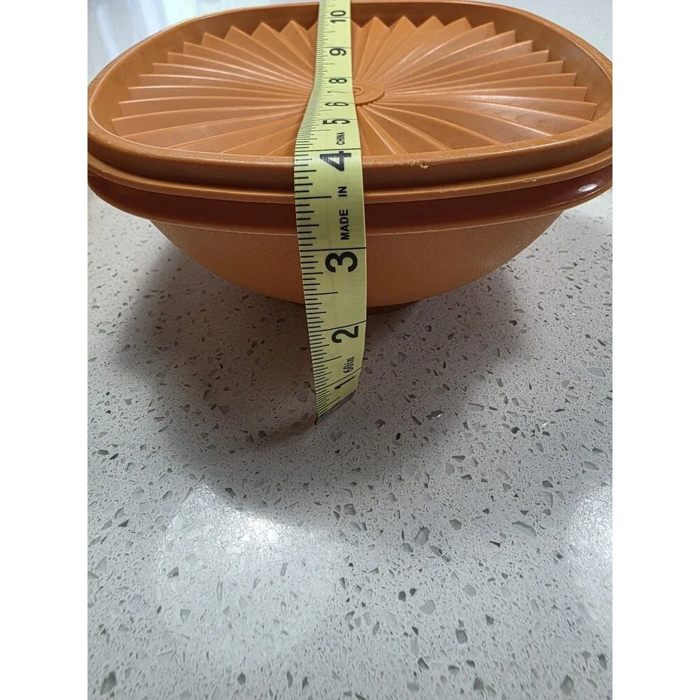4 Vintage Tupperware Servalier bowls and matching starburst lids Harvest Colors
